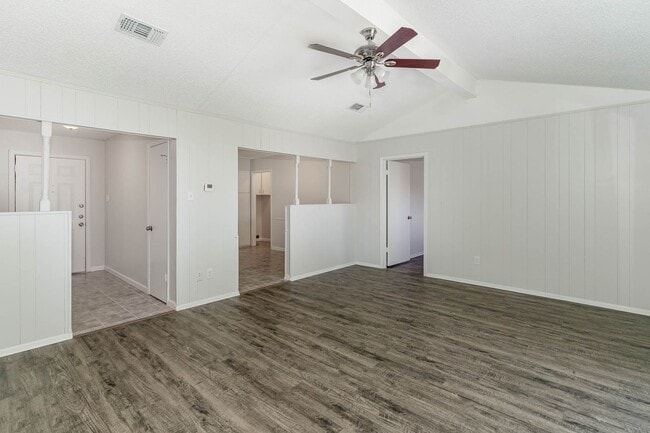 Building Photo - Single-Story Gem with Vaulted Ceilings and...