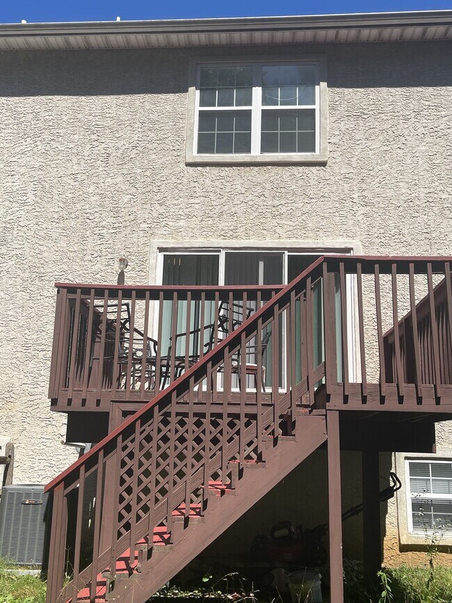 Building Photo - 124 Richards Ln