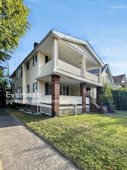 Building Photo - 12701 Benham Ave