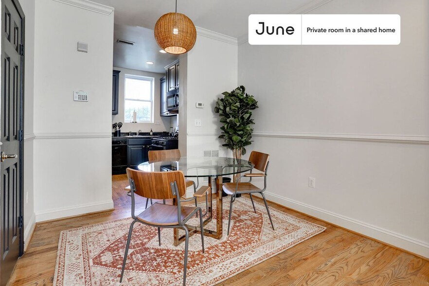 Building Photo - Room in Shared 4 bed/3.5 bath home
