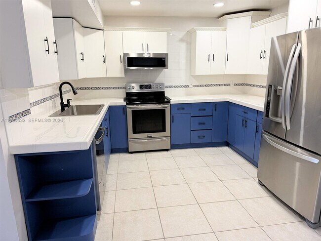 Building Photo - 11755 SW 18th St