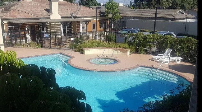 Building Photo - 7061 Walker St