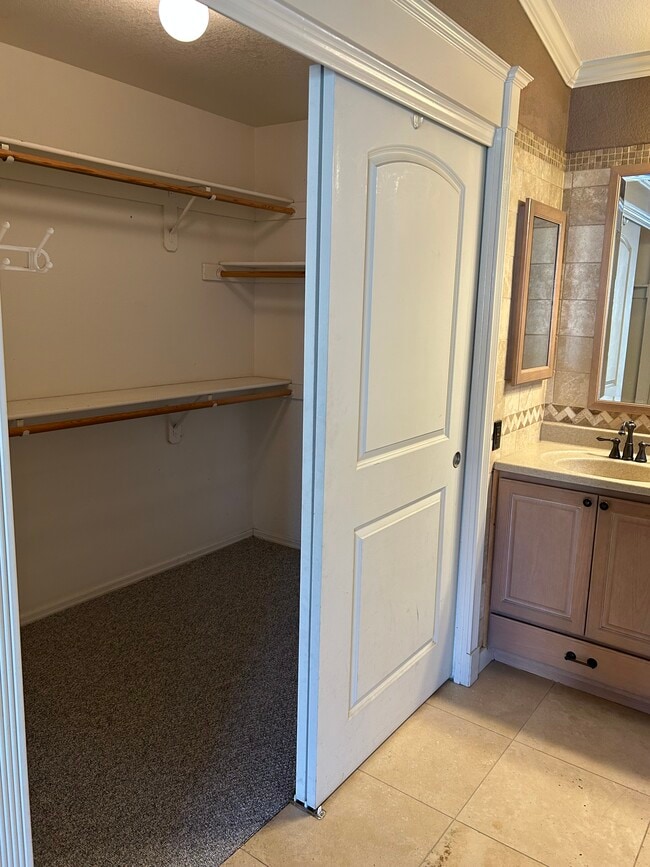 Building Photo - 2652 N Sericin Cir