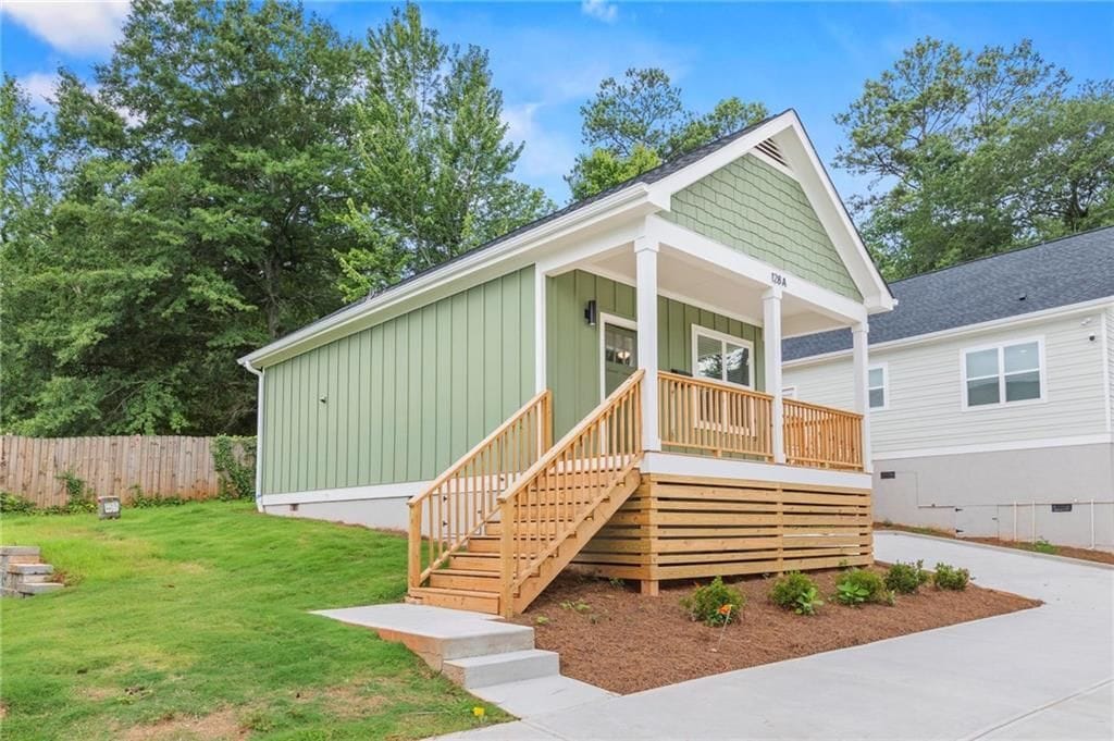 Building Photo - 128 Hilltop Dr SW