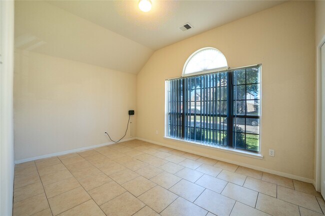 Building Photo - 2923 Granite Vale Rd