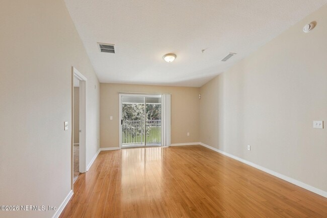 Building Photo - 7067 Deer Lodge Cir