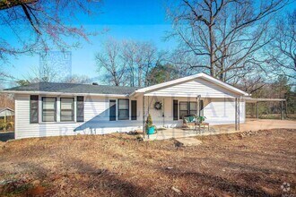 Building Photo - Ferndale 3 Bedroom Home