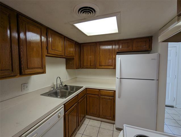 Building Photo - 5730 Martel Ave