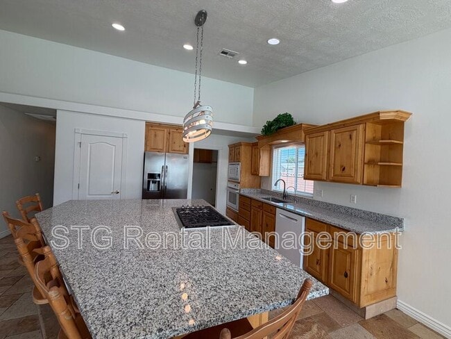 Building Photo - 135 N 350 W