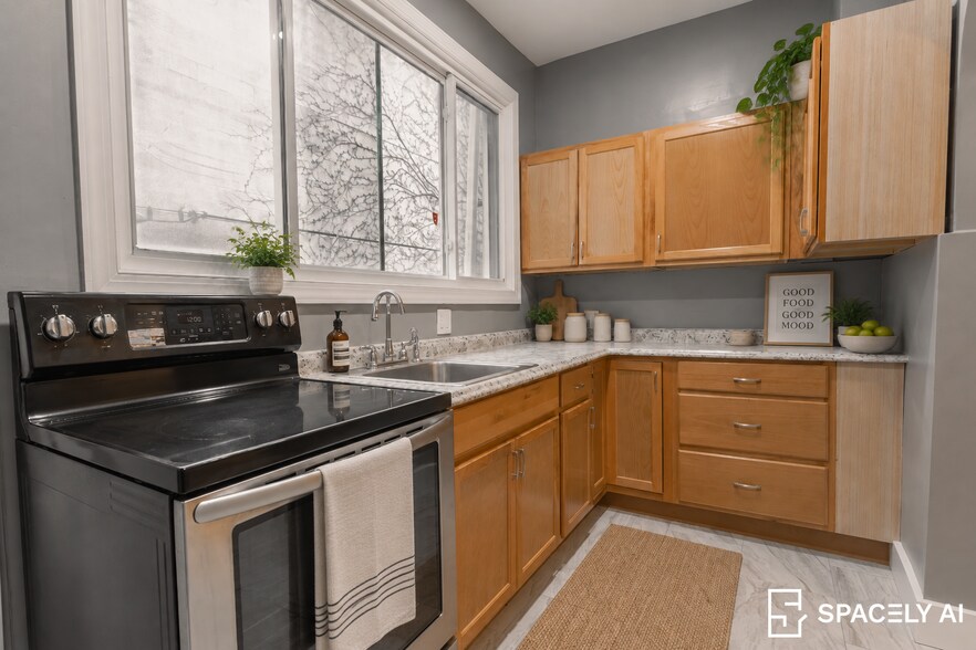 Building Photo - 1408 Lenox Ave