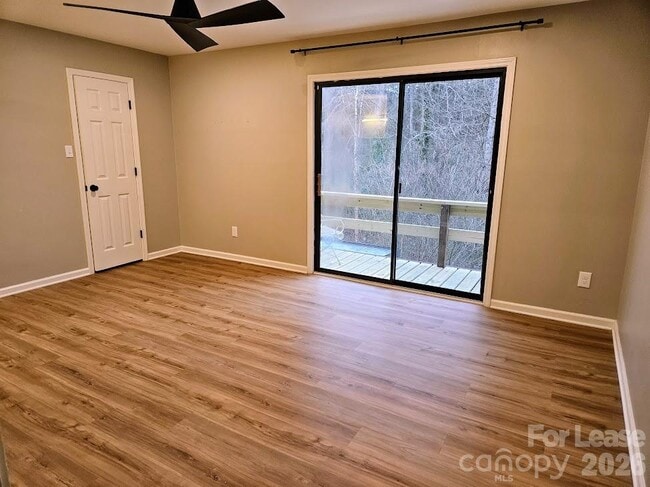 Building Photo - 1540 Cooper Ave