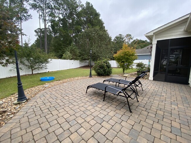 Building Photo - Single Level Lawton Station home for Rent!