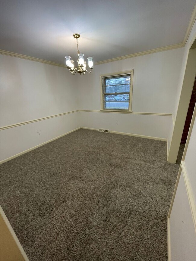 Building Photo - 3 Bed 1 Bath Ranch Home in Manheim Township