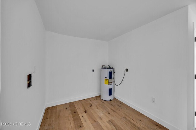 Building Photo - 234 Beach Ave