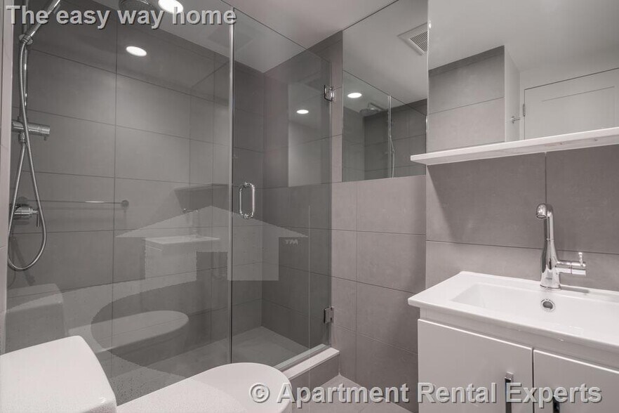 Building Photo - 334 Harvard St