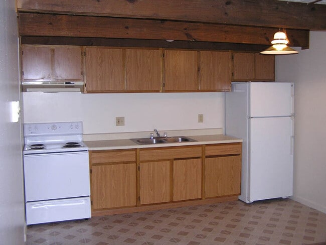 Building Photo - 501-538 Quail Creek Dr