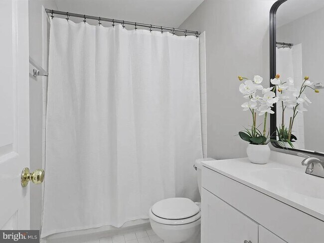 Building Photo - 43485 Plantation Terrace