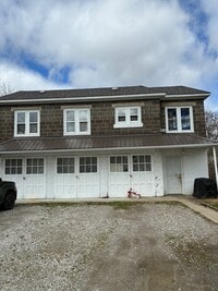 Building Photo - 2073 E Boatfield Ave