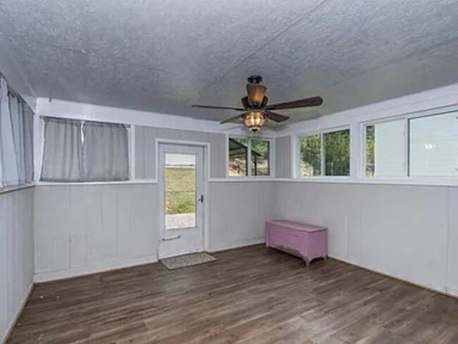 Building Photo - 450 Laurel Mist Ln