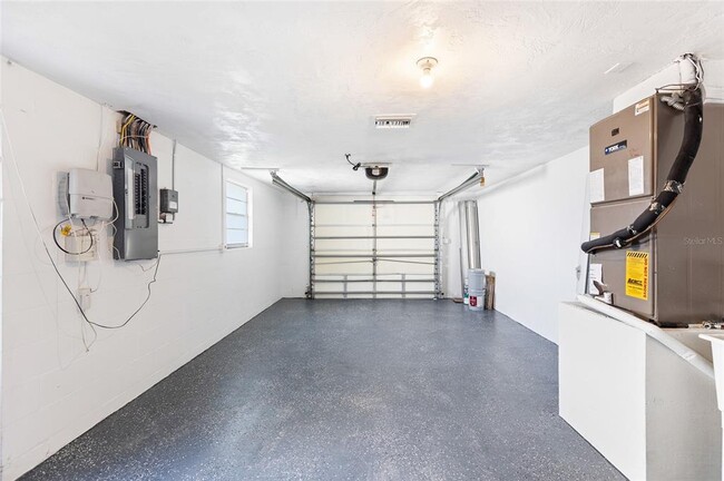 Building Photo - 6239 7th Ave