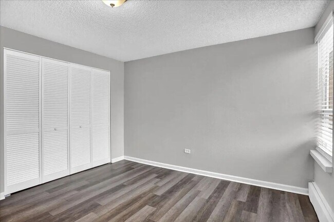 Building Photo - Beautiful 2 bed/1 bath unit for rent.