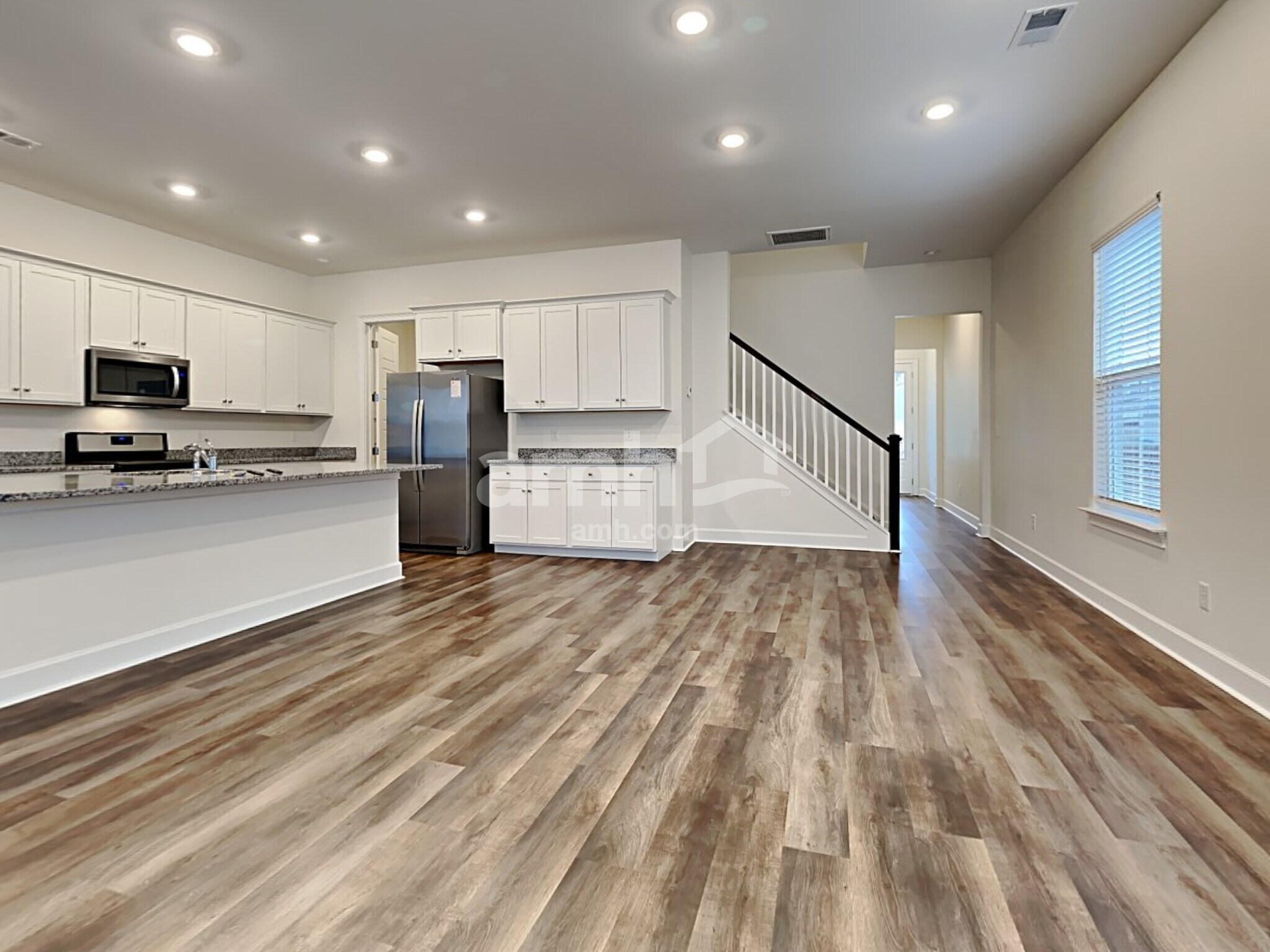 Building Photo - 133 Trumpet Vine Dr