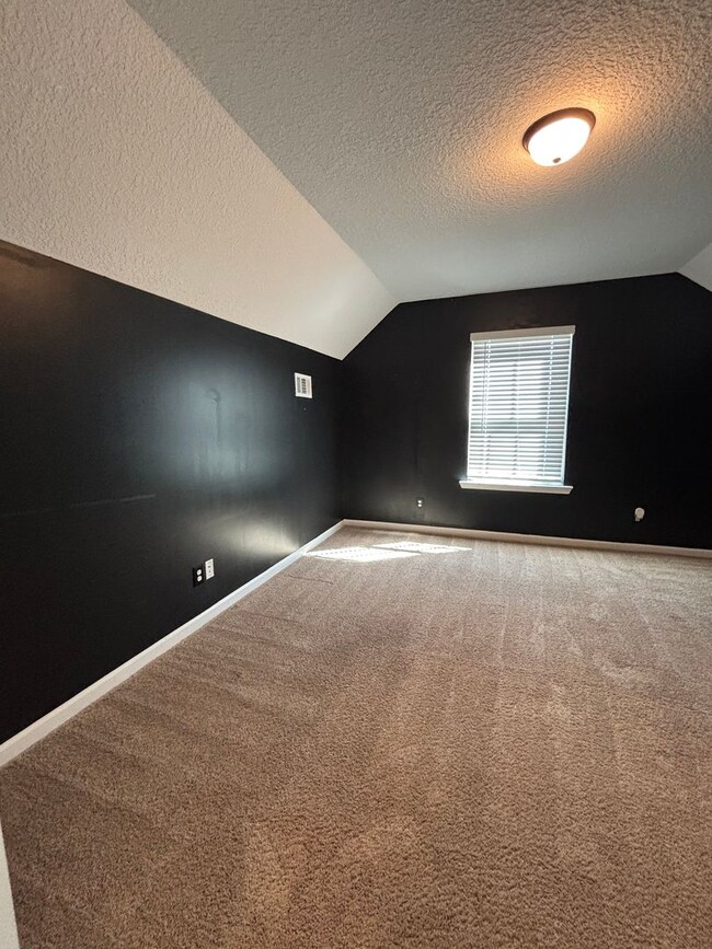 Building Photo - 134 Sunflower Cir NE