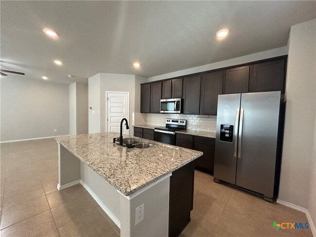 Building Photo - 2565 Hiddenbrooke Trace