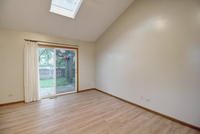 Building Photo - 1324 Post Oak Ct