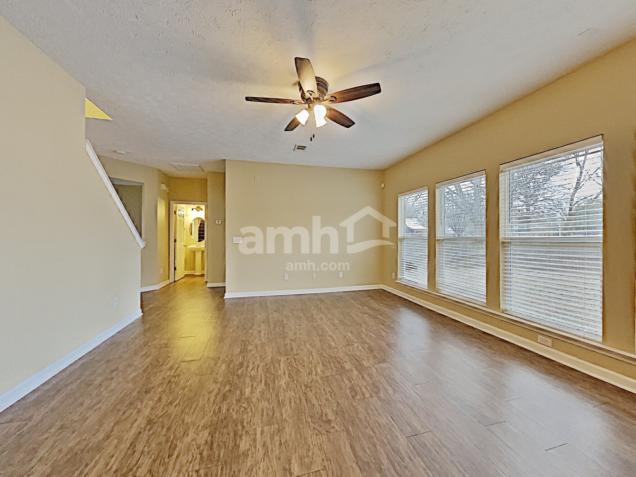 Building Photo - 226 Vintage Cir