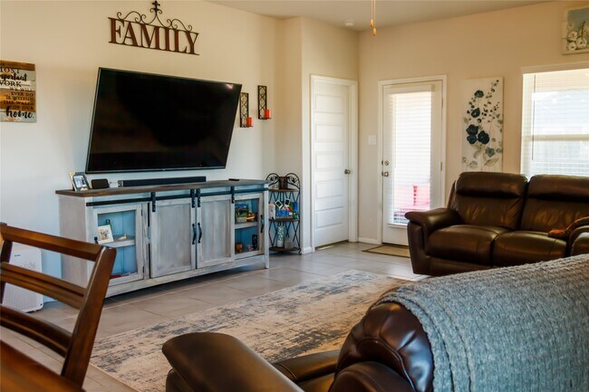 Building Photo - 10201 Waterwall Ln