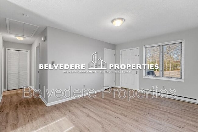 Building Photo - Third Ave N (507)