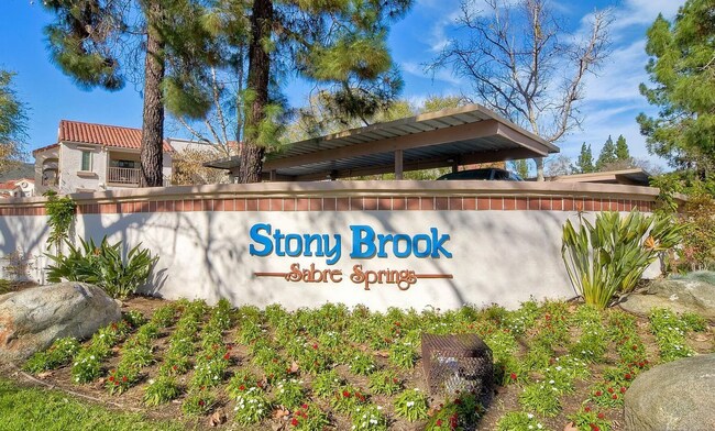 Building Photo - Charming 1 Bedroom Condo in Stoney Brook