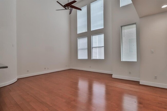 Building Photo - 4405 Austin St