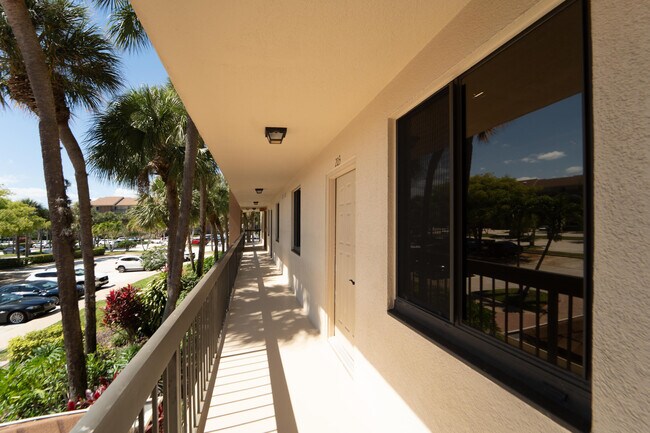 Building Photo - 2501 Marina Isle Way