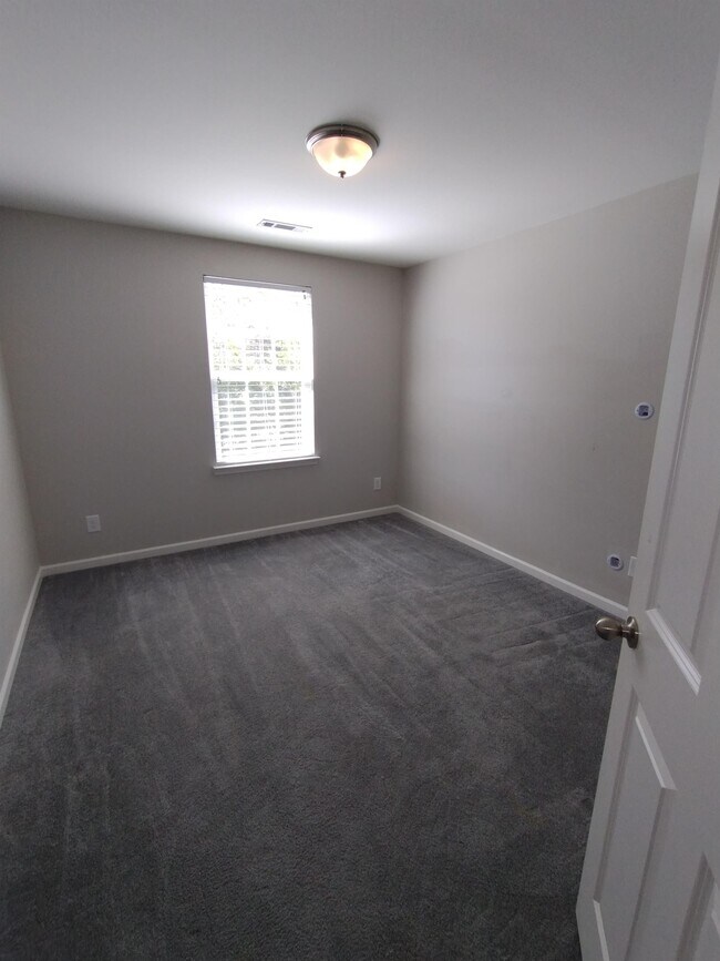 Building Photo - 507 Shirebrook Cir