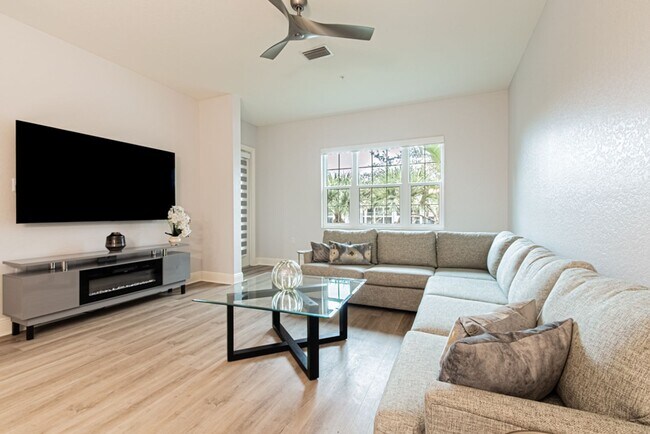 Building Photo - Seasonal Fully Furnished Home in Fiddler's Creek - AVAIL JAN-MAY