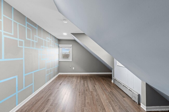 Building Photo - 205 E John St