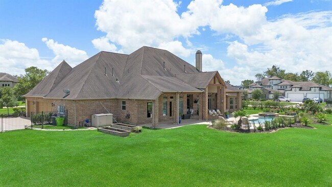 Building Photo - 4703 Beekman Drive
