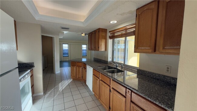 Building Photo - 516 Archer Pkwy W