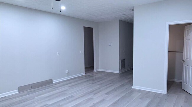 Building Photo - 2994 Hickory Run Cir NW