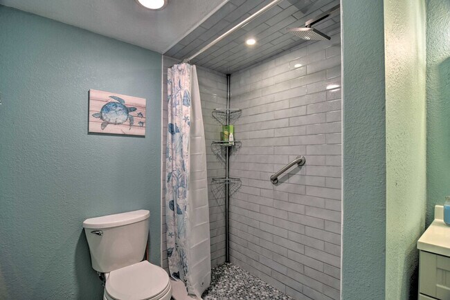 Building Photo - 8931 Blind Pass Rd