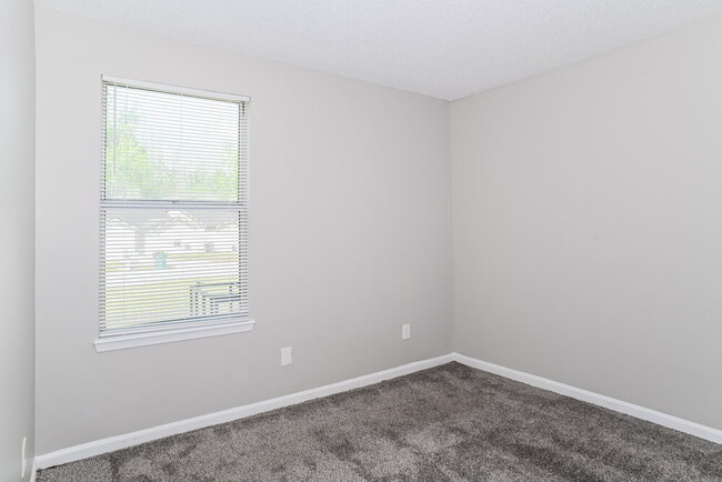 Building Photo - 7811 Aquarius Cir S