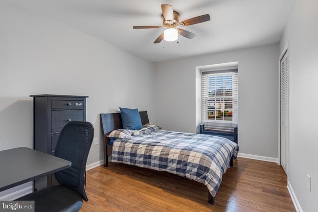 Building Photo - 1700 Chester Mill Rd