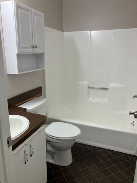 Building Photo - 56 Atwood St