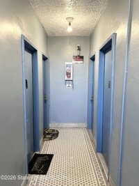 Building Photo - 37 Avon Pl