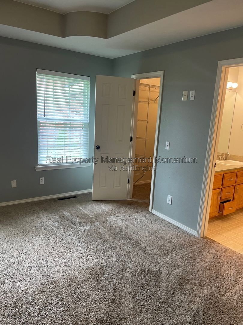 Building Photo - 1257 Batson Pl