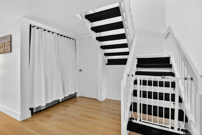 Building Photo - 372 Deer Creek Wildwood Ln E