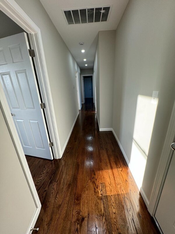 Building Photo - 43 Beardsley St