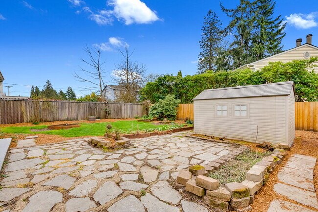 Building Photo - 12620 SW 12th St